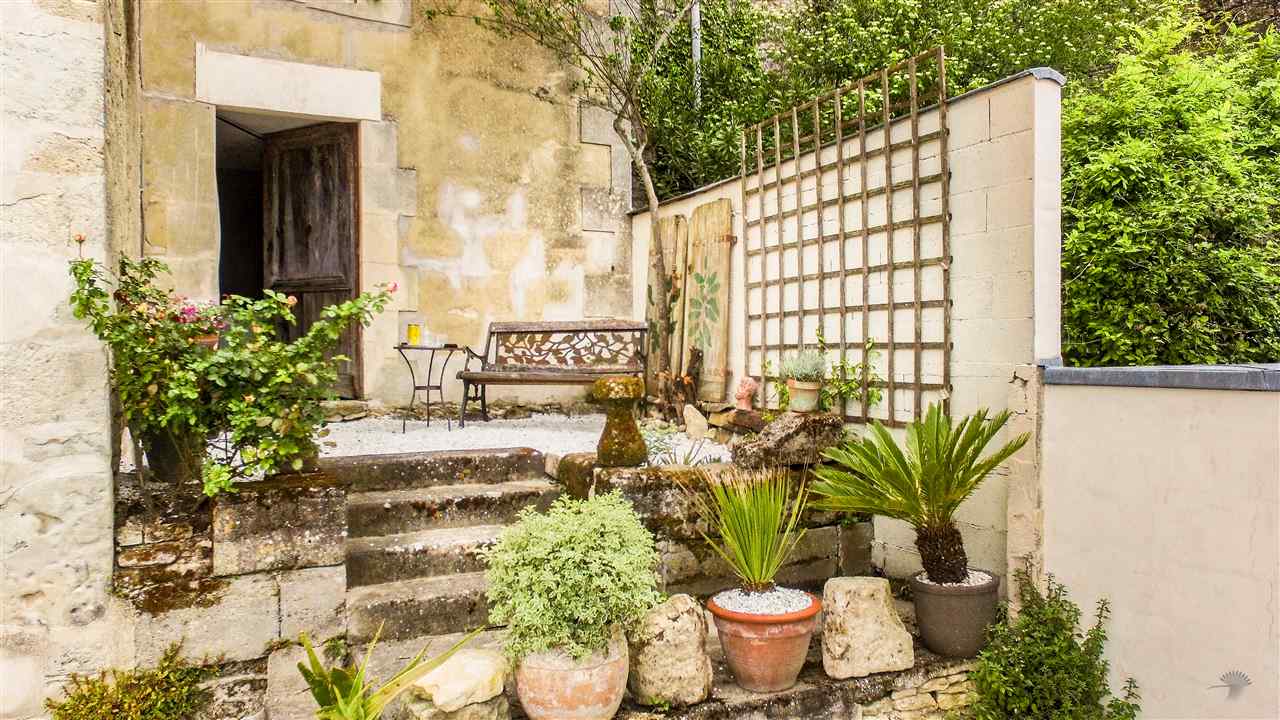 resized-2349823-orangeries,Duras  (2).jpg